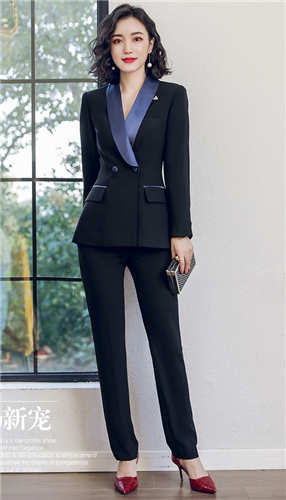 女士西裝